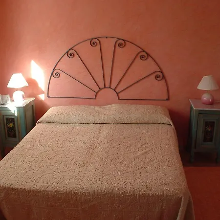 Principessa De Navarra Hotel